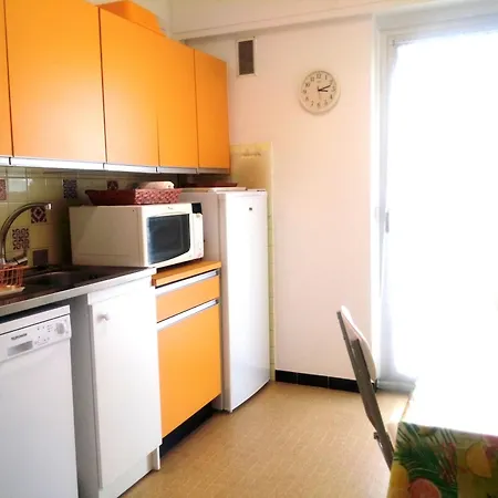 Grand 2 Pieces Climatise Terrasse Vue Mer Apartament *